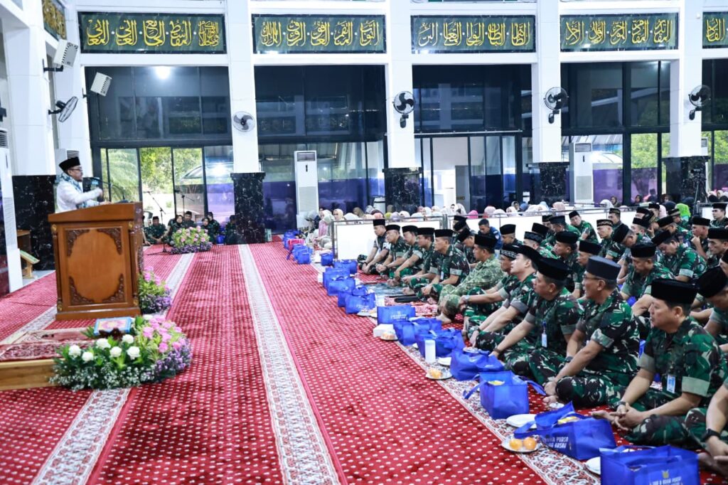 Pererat Kebersamaan Ramadan, KASAU Pimpin Doa dan Buka Puasa Bersama di Mabesau