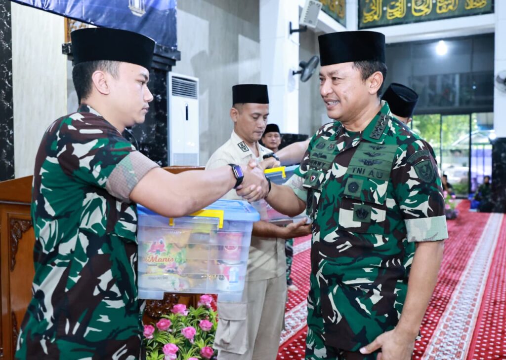 Pererat Kebersamaan Ramadan, KASAU Pimpin Doa dan Buka Puasa Bersama di Mabesau