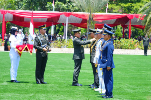 Perkuat Kekuatan Tempur, Panglima TNI Lantik 796 Perwira Prajurit Karier TA 2026 di Cilangkap