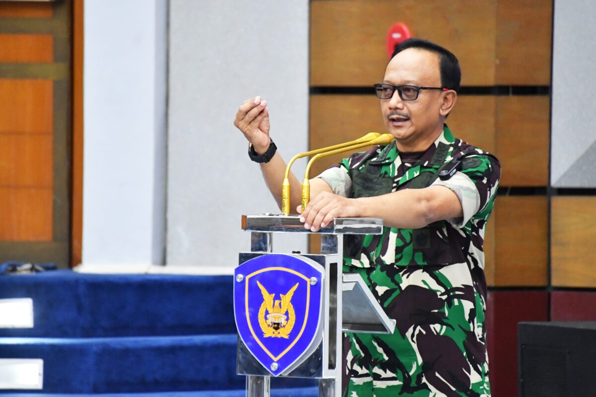 Siapkan Perwira Masa Depan, Wakasau Tekankan Integritas dan Profesionalisme kepada Perwira Remaja TNI AU
