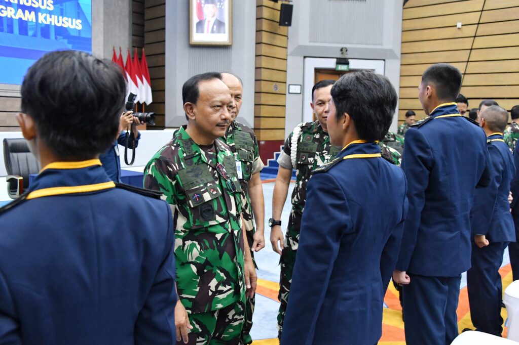 Siapkan Perwira Masa Depan, Wakasau Tekankan Integritas dan Profesionalisme kepada Perwira Remaja TNI AU