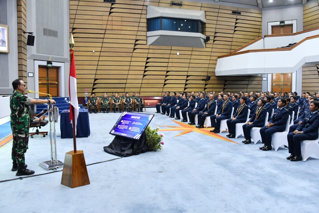 Siapkan Perwira Masa Depan, Wakasau Tekankan Integritas dan Profesionalisme kepada Perwira Remaja TNI AU