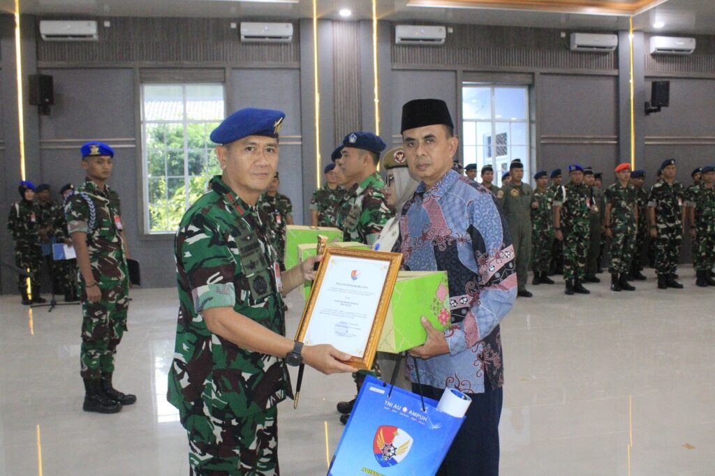 Danlanud Adisutjipto Lepas Purnawirawan dan Wredatama TNI AU