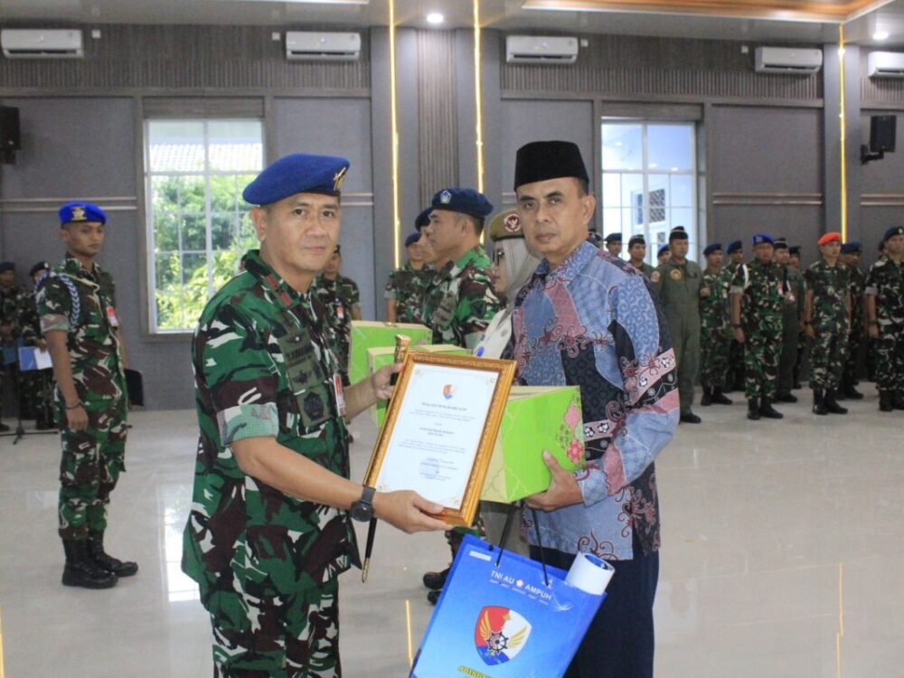 Danlanud Adisutjipto Lepas Purnawirawan dan Wredatama TNI AU