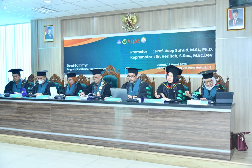 Kolonel Kes dr. Dewi Gathmir Raih Gelar Doktor Manajemen Strategik dengan IPK 4,00