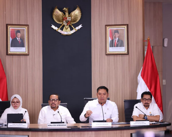 Wamentan Sudaryono Pastikan Stok Pangan Aman dan Harga Terkendali Jelang Nyepi dan Idulfitri 2026