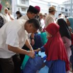 Menteri PKP Bersama KASAL Bagikan 2.000 Sembako Bagi Warga MBR di Sekitar Menteng