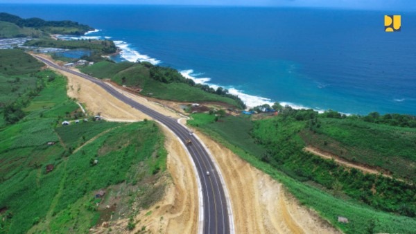 Kementerian PU Dorong Pemudik Manfaatkan Jalur Pansela sebagai Alternatif Mudik dengan Panorama Pantai Selatan