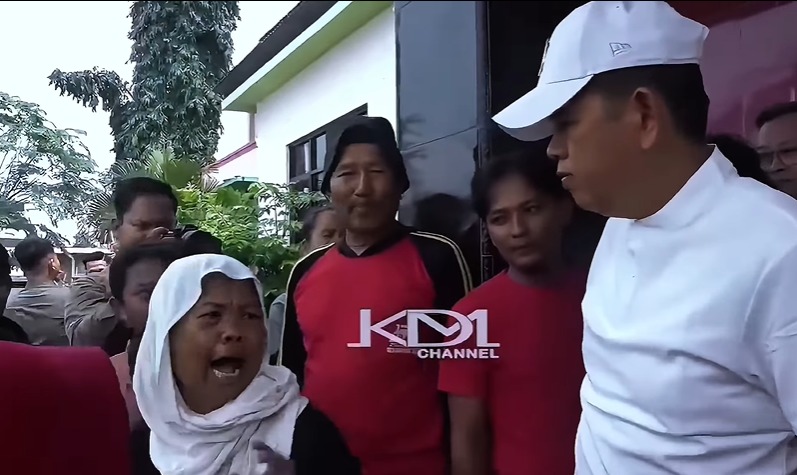 KDM Beri Kompensasi Rp50.000 untuk Pencari Koin di Pantura Demi Kelancaran Mudik KDM Beri Kompensasi Rp50.000 untuk Pencari Koin di Pantura Demi Kelancaran Mudik