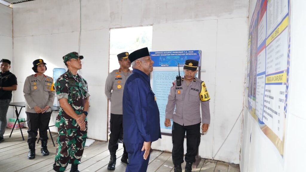 Pangdam Kasuari dan Forkopimda Papua Barat Tinjau Posko Operasi Ketupat Mansinam 2026