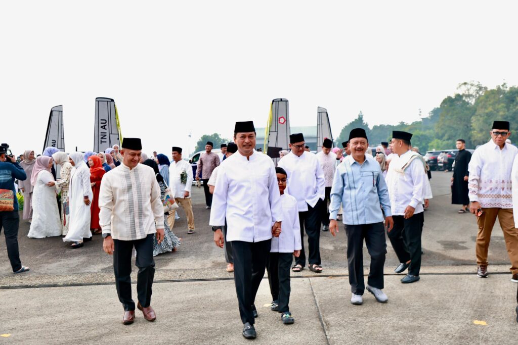 Pelaksanaan Salat Idulfitri 1447 H di Lanud Halim Perdanakusuma Berlangsung Khusyuk