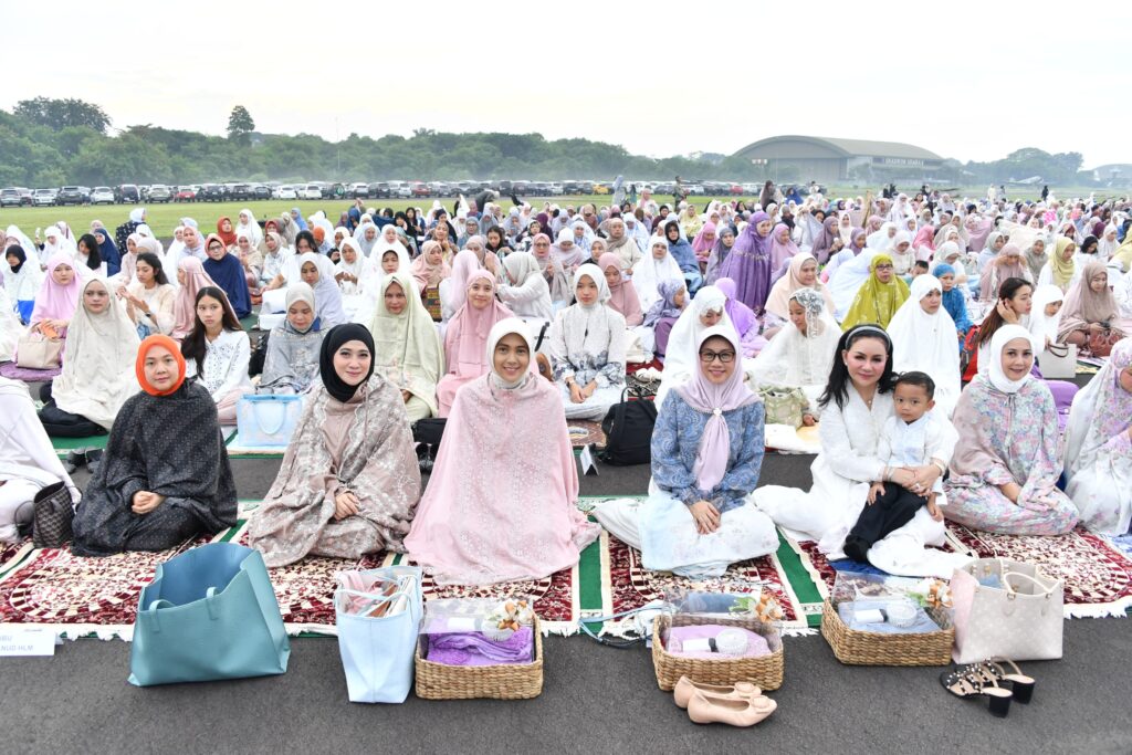 Pelaksanaan Salat Idulfitri 1447 H di Lanud Halim Perdanakusuma Berlangsung Khusyuk