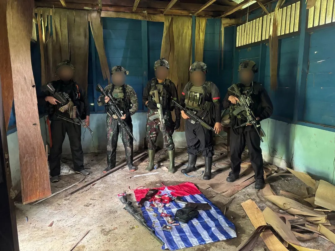 TNI Amankan Senjata dan Munisi Usai Kontak Tembak dengan OPM di Papua Tengah TNI Amankan Senjata dan Munisi Usai Kontak Tembak dengan OPM di Papua Tengah