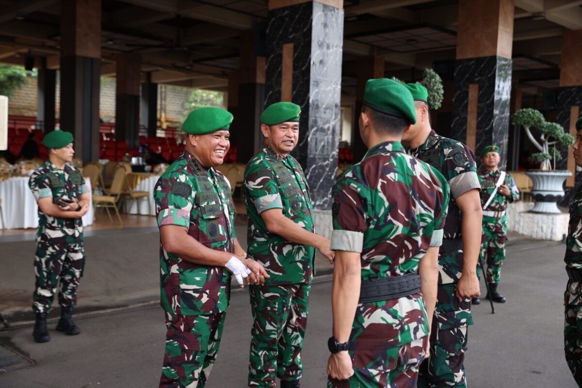 KASAD Tekankan Efisiensi Energi, Prajurit TNI AD Diminta Jadi Pelopor KASAD Tekankan Efisiensi Energi, Prajurit TNI AD Diminta Jadi Pelopor