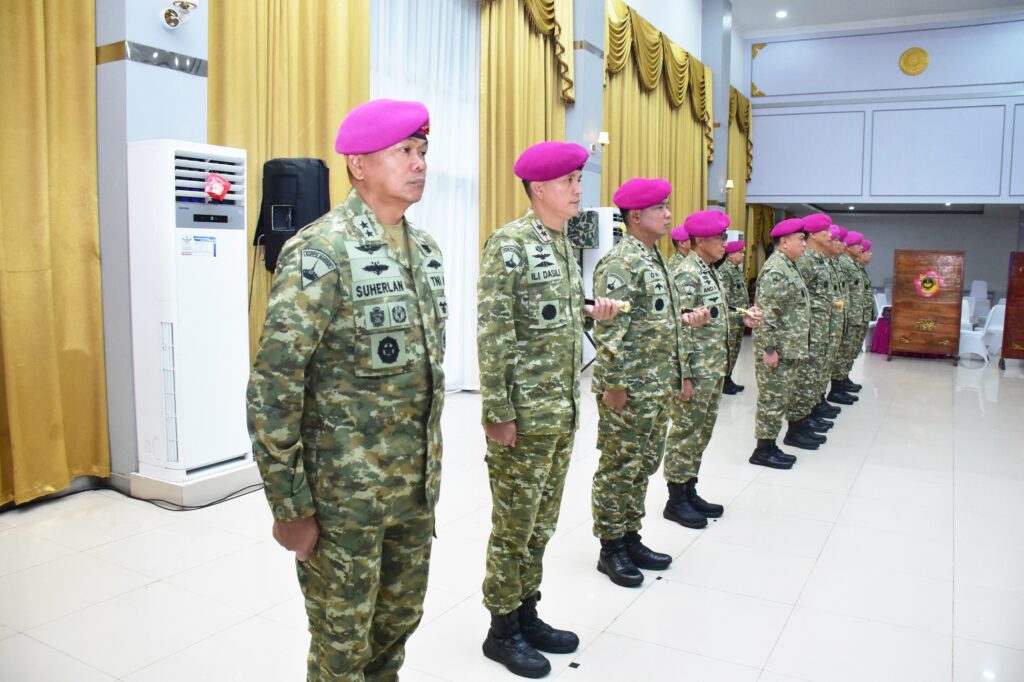 Pangkormar Pimpin Sertijab Sejumlah Jabatan Strategis di Korps Marinir