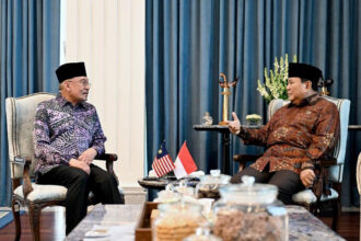 Hangatnya Silaturahmi Lebaran Warnai Pertemuan Presiden Prabowo dan PM Anwar Hangatnya Silaturahmi Lebaran Warnai Pertemuan Presiden Prabowo dan PM Anwar