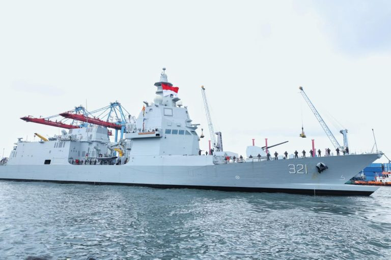 KRI Prabu Siliwangi-321 Tiba di Jakarta, Perkuat Kekuatan Maritim Indonesia KRI Prabu Siliwangi-321 Tiba di Jakarta, Perkuat Kekuatan Maritim Indonesia