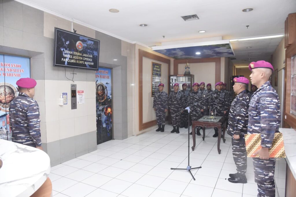 Kolonel Marinir Dr. Arip Supriyadi Resmi Jabat Waasops Pangkormar