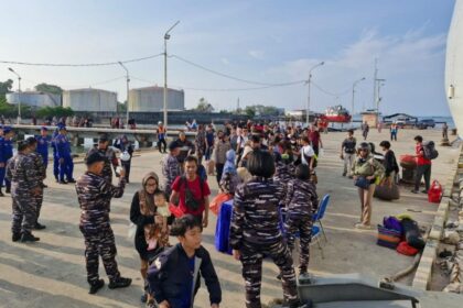 Sinergi TNI AL dan Pemprov Babel, KRI Semarang-594 Angkut Ribuan Peserta Arus Balik Gratis ke Jakarta