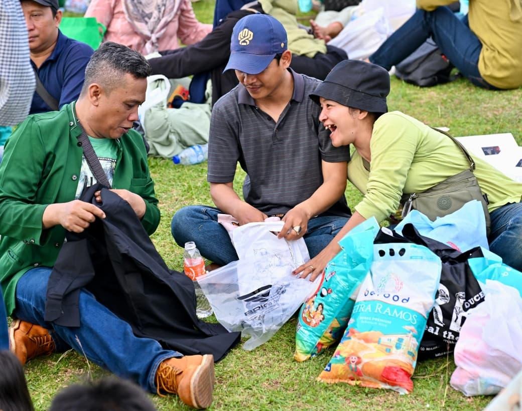 Pemerintah Hadirkan Bazar Rakyat di Monas, Perpanjang Kegembiraan Lebaran bagi Masyarakat Pemerintah Hadirkan Bazar Rakyat di Monas, Perpanjang Kegembiraan Lebaran bagi Masyarakat