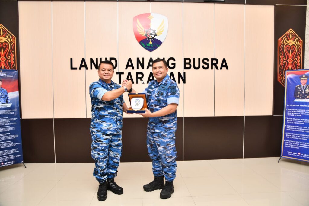 Taruna AAU Jalani Latihan Cakra Wahana Paksa di Lanud Anang Busra Tarakan