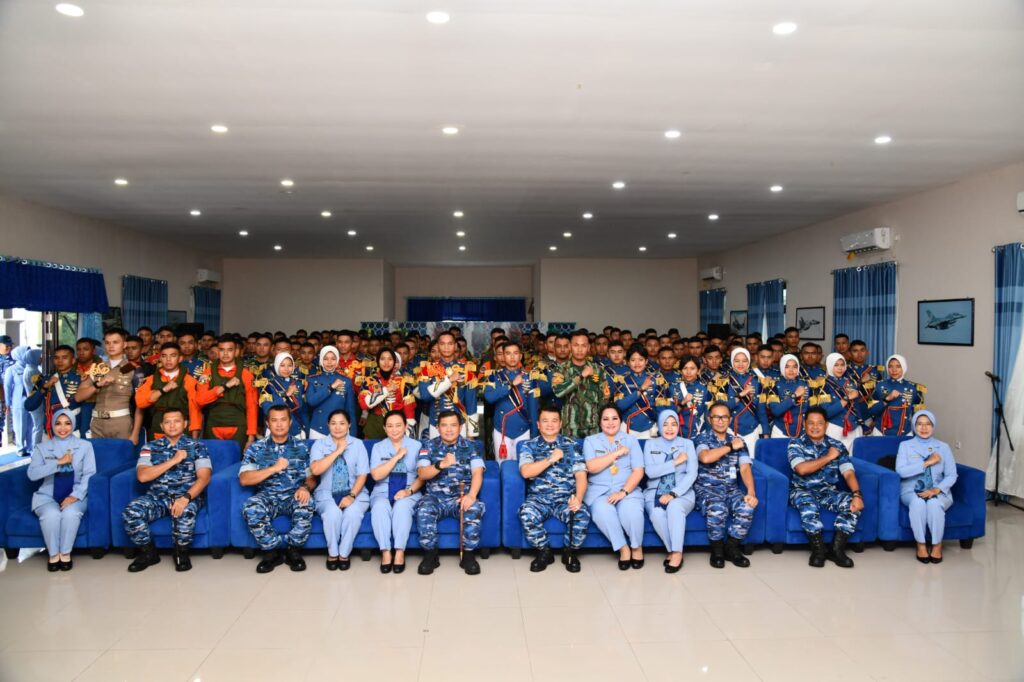 Taruna AAU Jalani Latihan Cakra Wahana Paksa di Lanud Anang Busra Tarakan