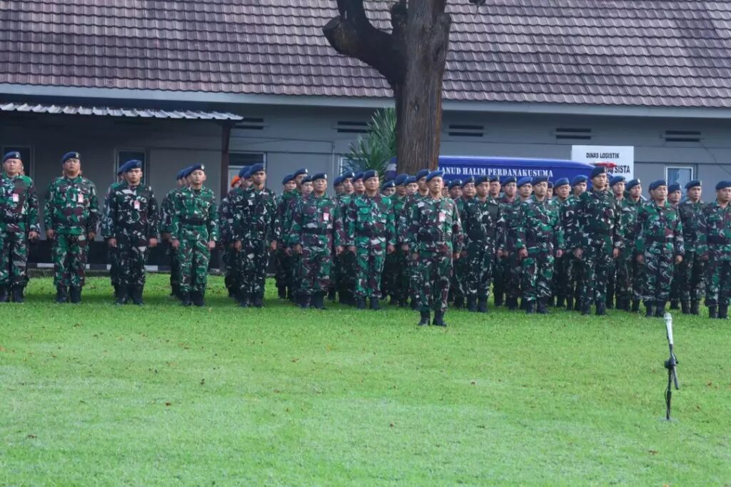 Bangun Semangat Pengabdian, Personel Lanud Halim Perdanakusuma Ikuti Upacara Bendera