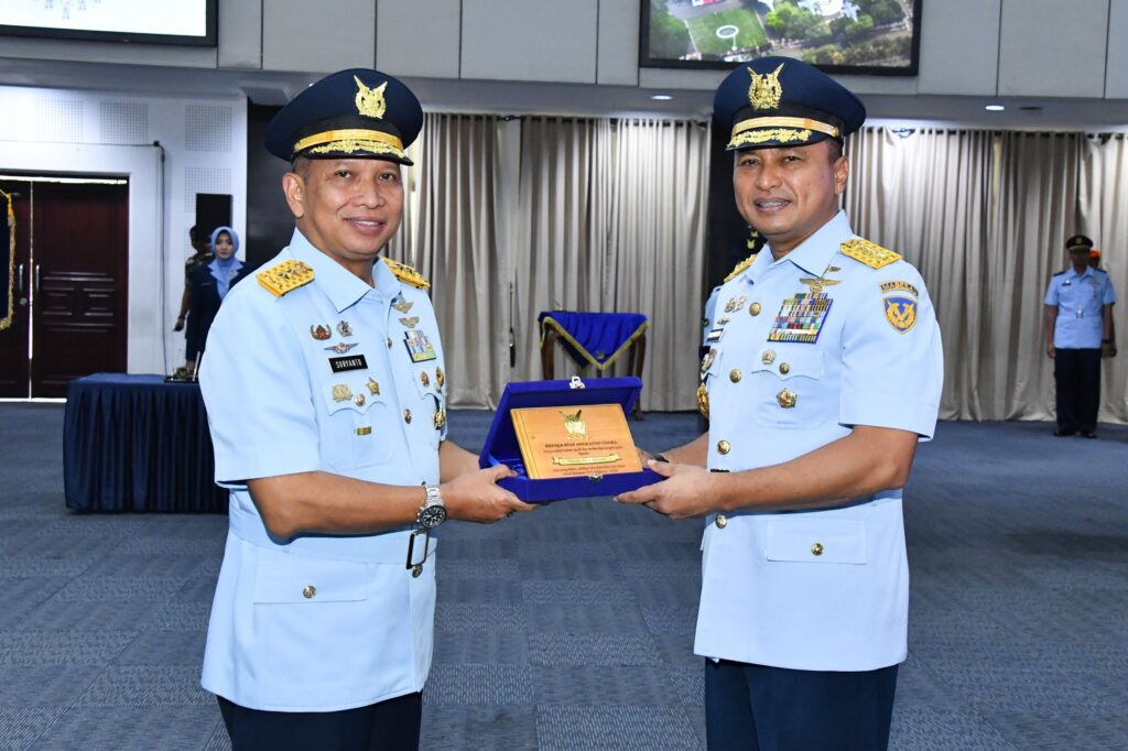 Jelang Purna Tugas, Marsda TNI Ir. Suryanto Serahkan Jabatan Dankoharmatau kepada KASAU