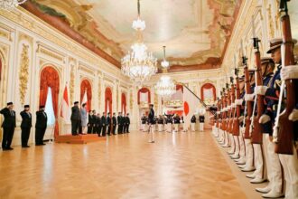 Presiden Prabowo Subianto Disambut Upacara Resmi oleh PM Jepang di Istana Akasaka