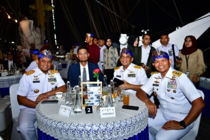 Kas Kormar Hadiri Deck Reception 2026 di KRI Bima Suci Kas Kormar Hadiri Deck Reception 2026 di KRI Bima Suci
