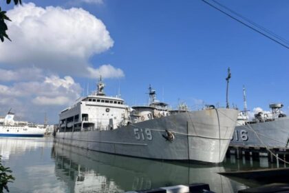 TNI AL Siagakan Ratusan Prajurit dan KRI Kawal Arus Balik Lebaran di Pelabuhan Ketapang TNI AL Siagakan Ratusan Prajurit dan KRI Kawal Arus Balik Lebaran di Pelabuhan Ketapang