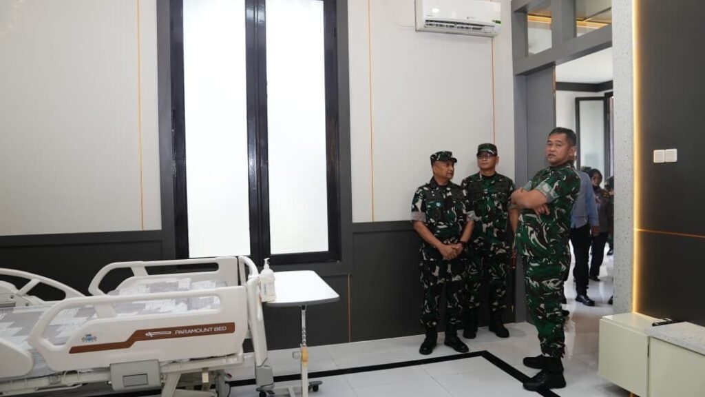 Tinjau RS Dustira, KASAD Tekankan Pelayanan Cepat dan Profesional