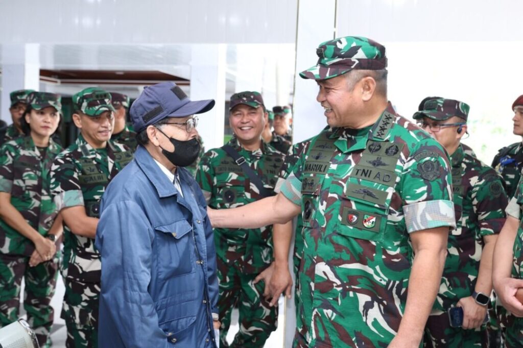 Tinjau RS Dustira, KASAD Tekankan Pelayanan Cepat dan Profesional