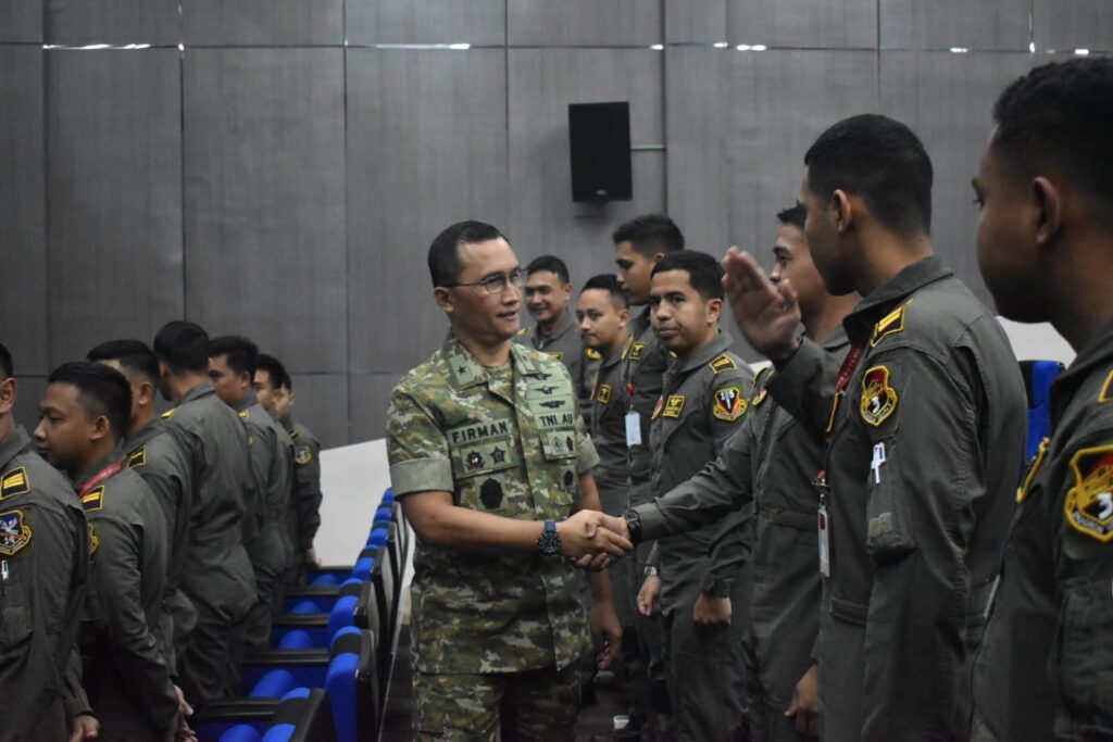 Disopslatau Sosialisasikan Pembinaan Profesi dan Karier Pnb/Nav di Lanud Iswahjudi