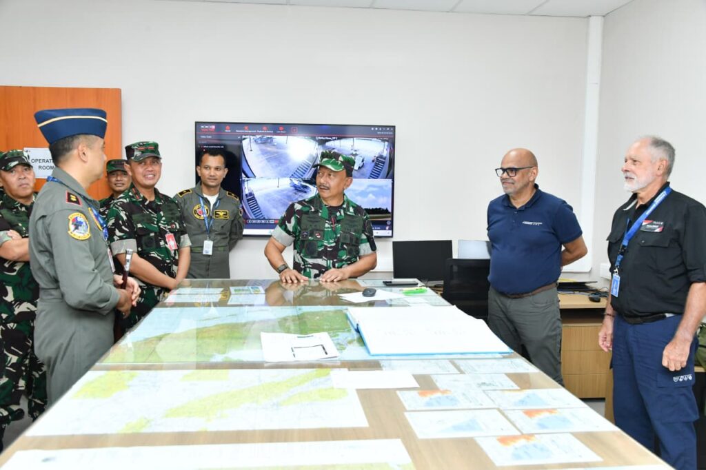 Pastikan Keamanan Pangkalan Udara, Wakasau Tinjau Kesiapan Sistem Keamanan Lanud Roesmin Nurjadin