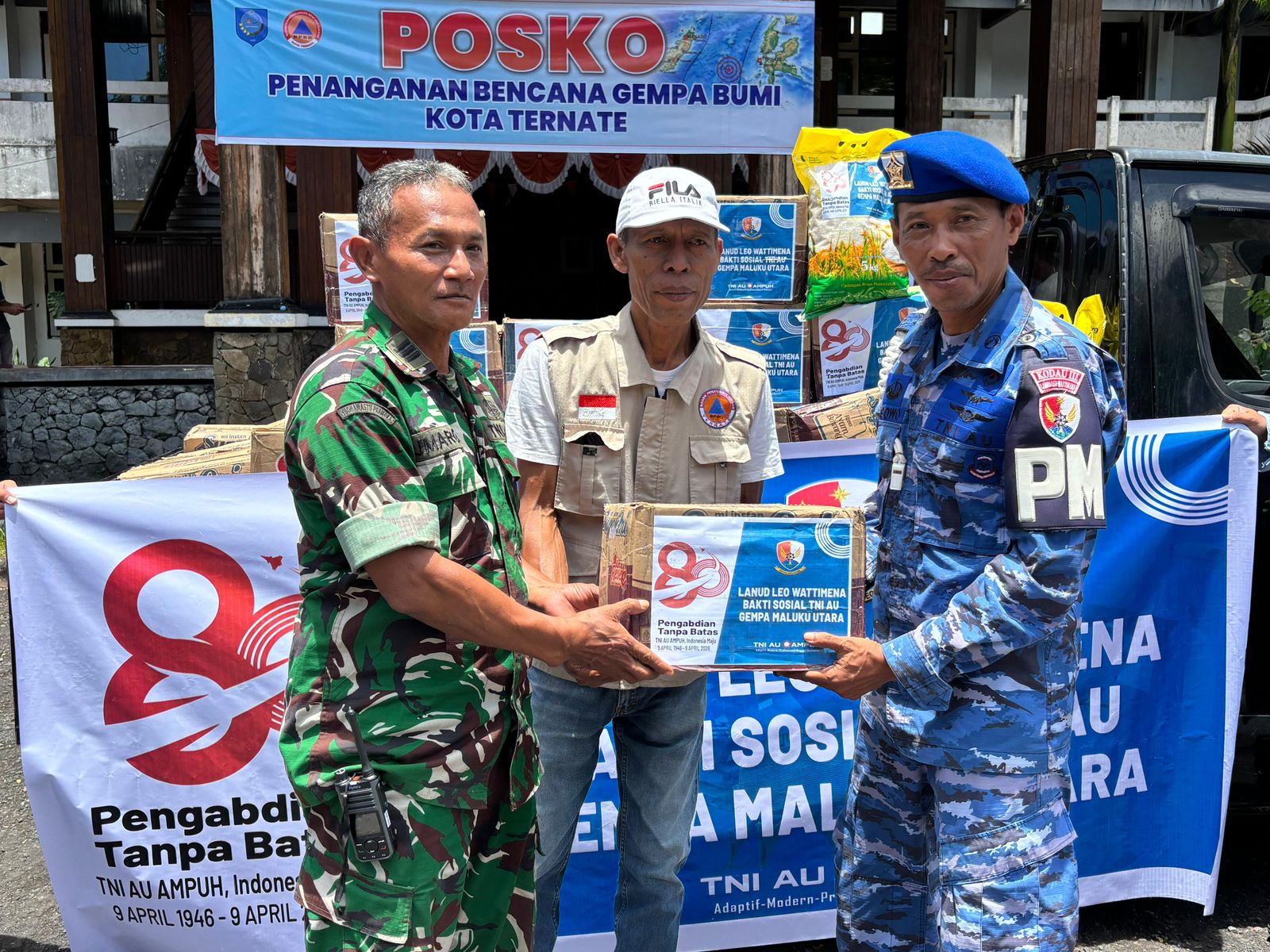 Lanud Leo Wattimena Salurkan Bantuan untuk Korban Gempa Maluku Utara Lanud Leo Wattimena Salurkan Bantuan untuk Korban Gempa Maluku Utara