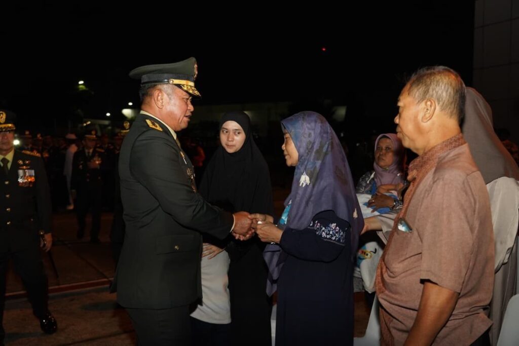 KASAD Pimpin Pelepasan Tiga Jenazah Prajurit TNI Satgas UNIFIL di Soekarno-Hatta