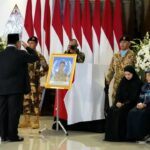 Presiden RI Berikan Penghormatan Terakhir kepada Tiga Prajurit TNI Gugur dalam Misi UNIFIL Presiden RI Berikan Penghormatan Terakhir kepada Tiga Prajurit TNI Gugur dalam Misi UNIFIL