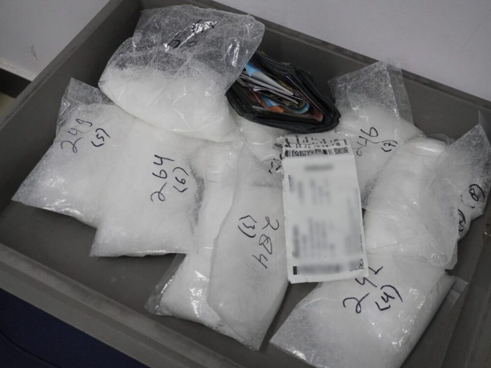 Sinergi Lanud RSN dan Avsec Gagalkan Penyelundupan 4 Kg Sabu di Bandara SSK II