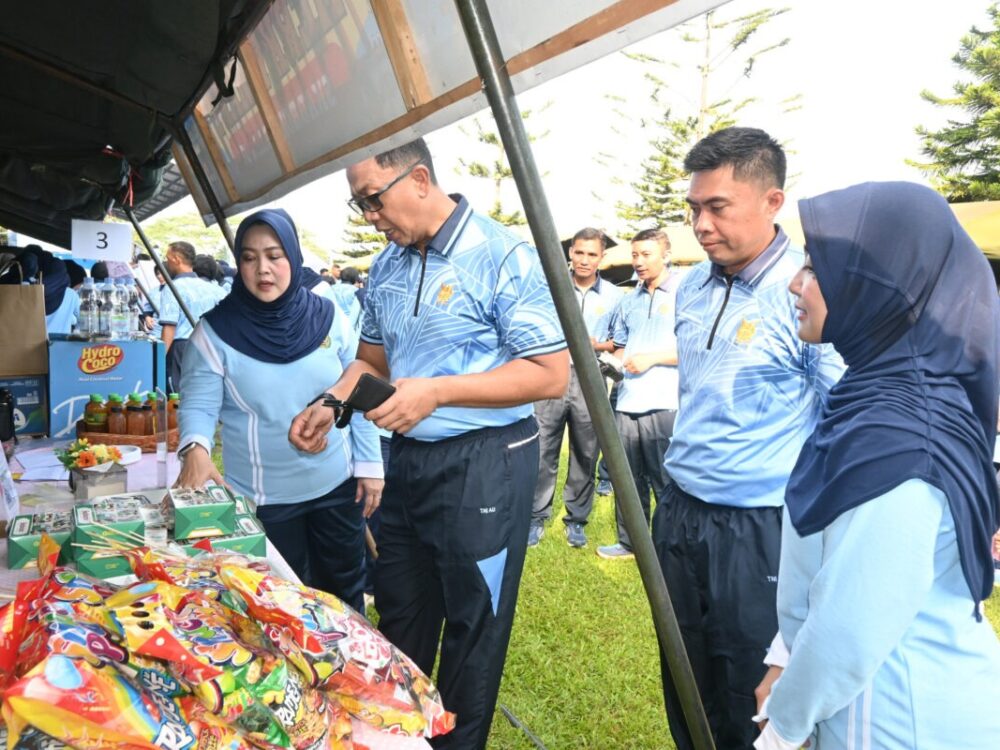 Meriahkan HUT ke-80 TNI AU, Lanud Abdulrachman Saleh Gelar Bazar UMKM dan Kebersamaan