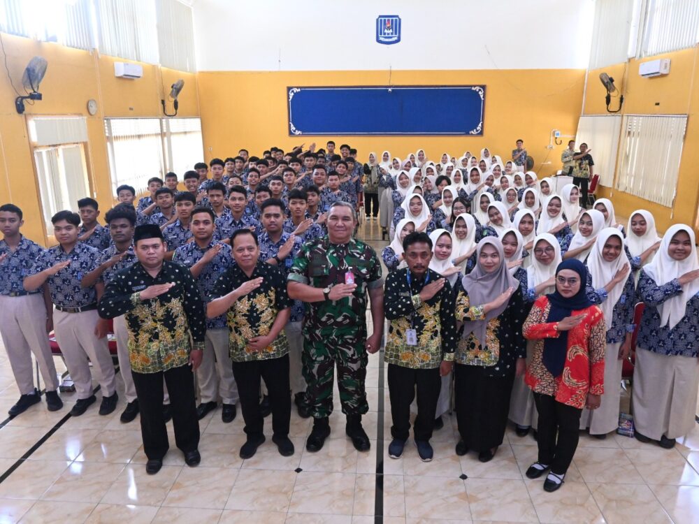 Lanud Iswahjudi Perkenalkan Olahraga Dirgantara kepada Siswa SMA Negeri 2 Mejayan