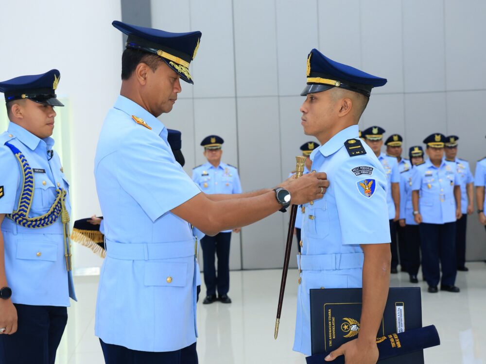 Sembilan Perwira Penerbang Pa PK TNI Tuntaskan Pendidikan Standardisasi, Siap Perkuat TNI AU AMPUH