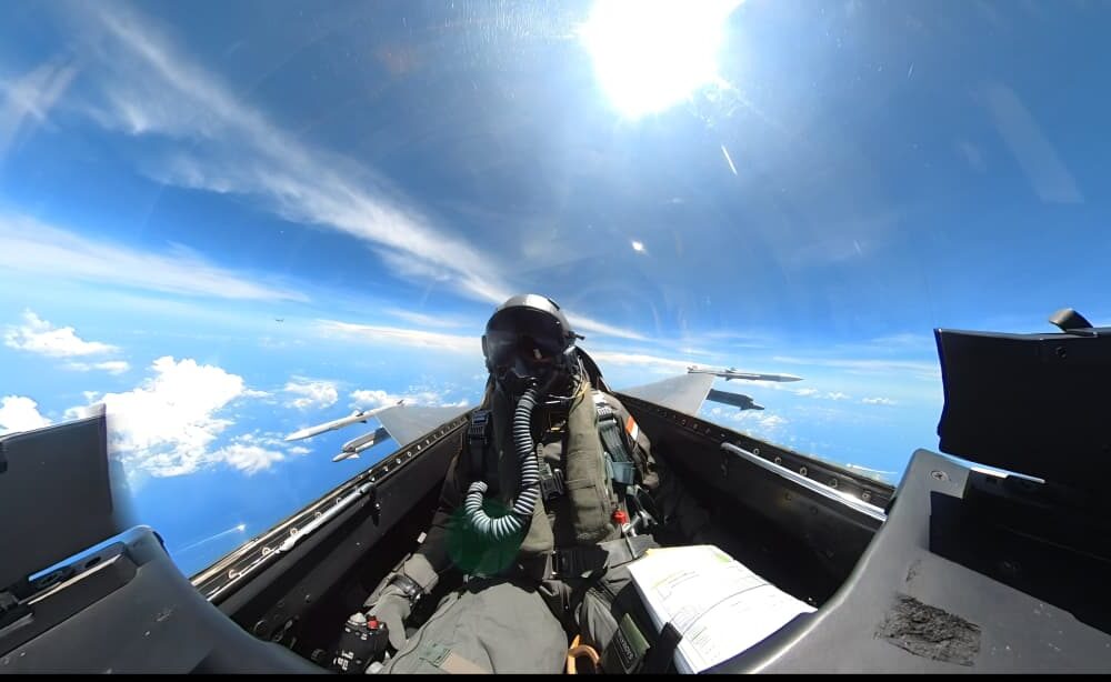 Patroli Udara F-16 TNI AU Perkuat Pengamanan dan Kedaulatan Wilayah Utara Indonesia