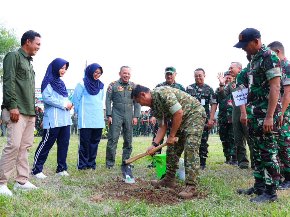 Lanud Halim Perdanakusuma Tanam 1.300 Pohon, Dukung Gerakan Indonesia ASRI dan Pelestarian Lingkungan