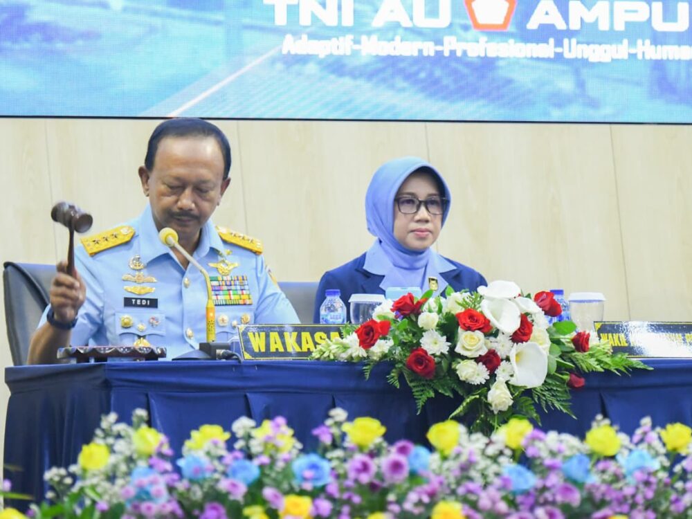 100 Perwira Lulus Seskoau Angkatan ke-64, TNI AU Siapkan Pemimpin Adaptif Hadapi Tantangan Strategis