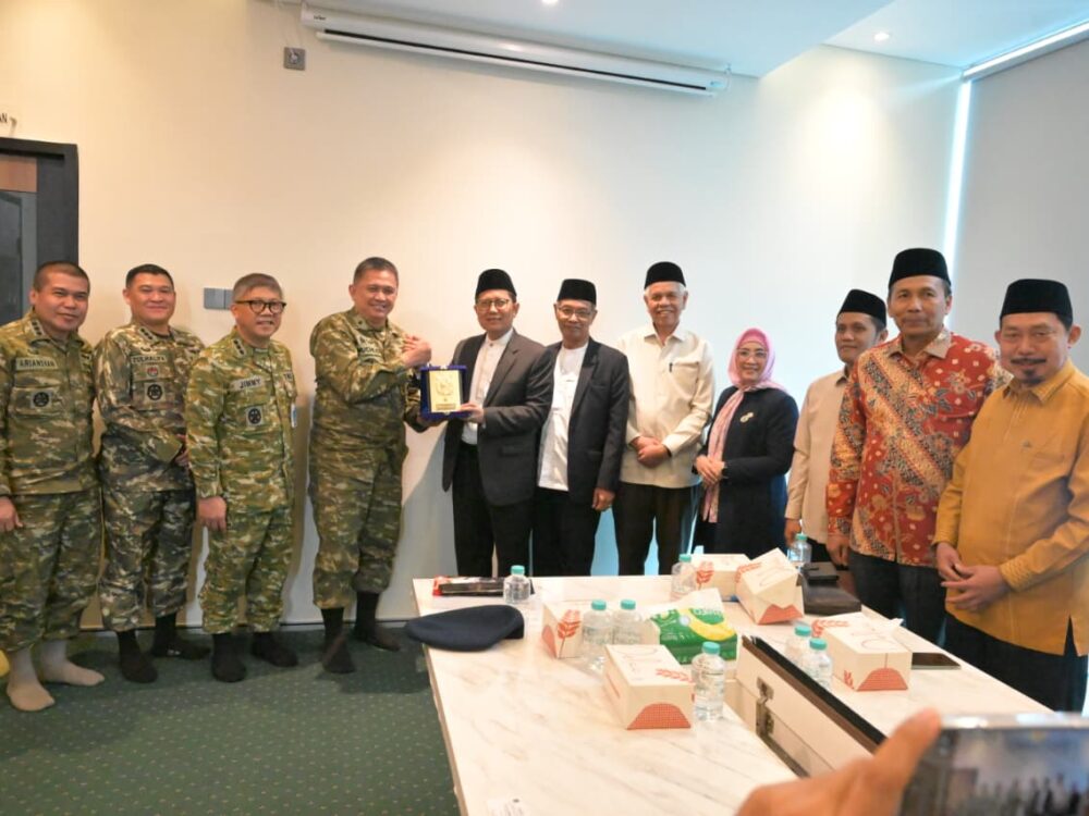 Disbintalau Perkuat Sinergi dengan MUI untuk Tingkatkan Pembinaan Mental Personel TNI AU