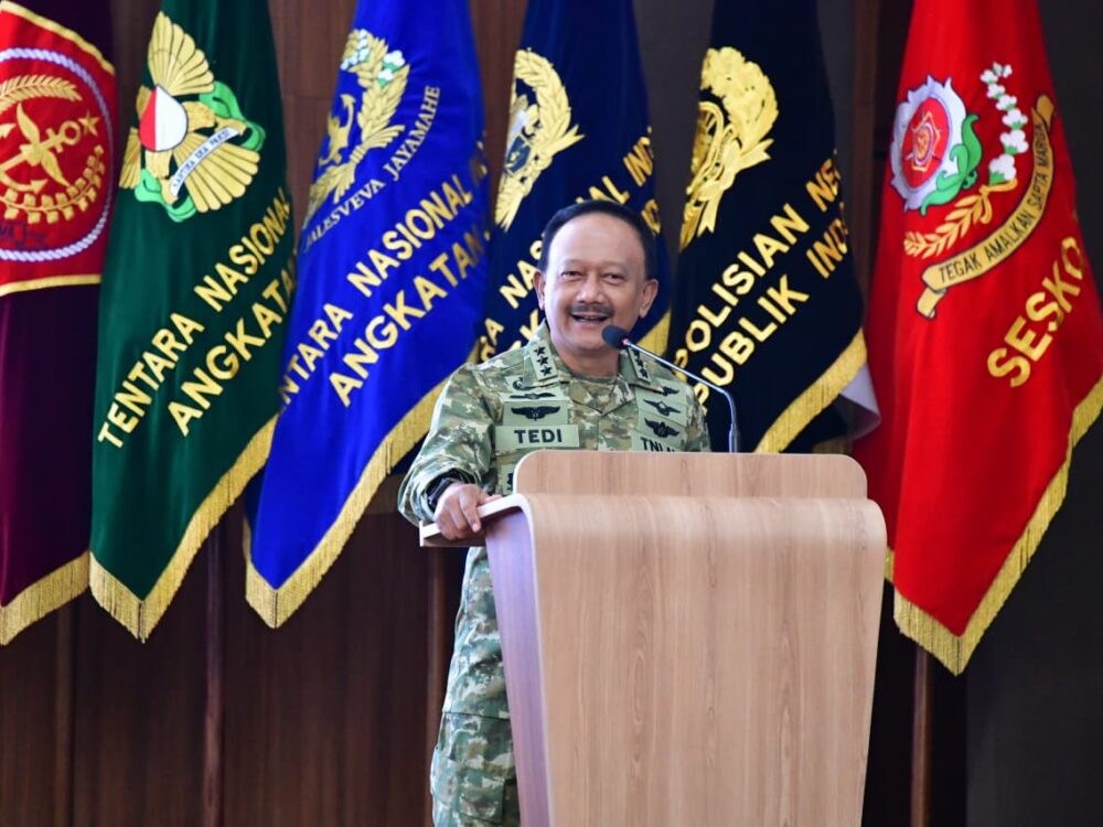 Wakasau Bekali Pasis Sesko TNI tentang Keunggulan Siber dan Informasi di Era Operasi Multidomain