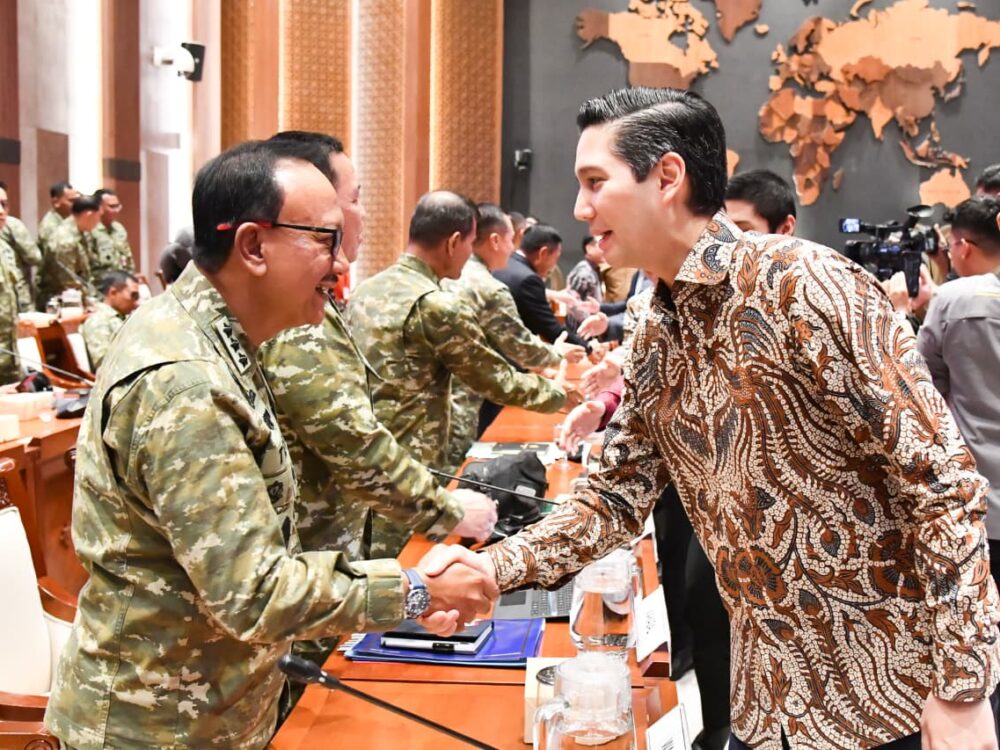 Wakasau Hadiri Raker Komisi I DPR RI Bahas Persetujuan Hibah Alpalhankam TNI dari Italia