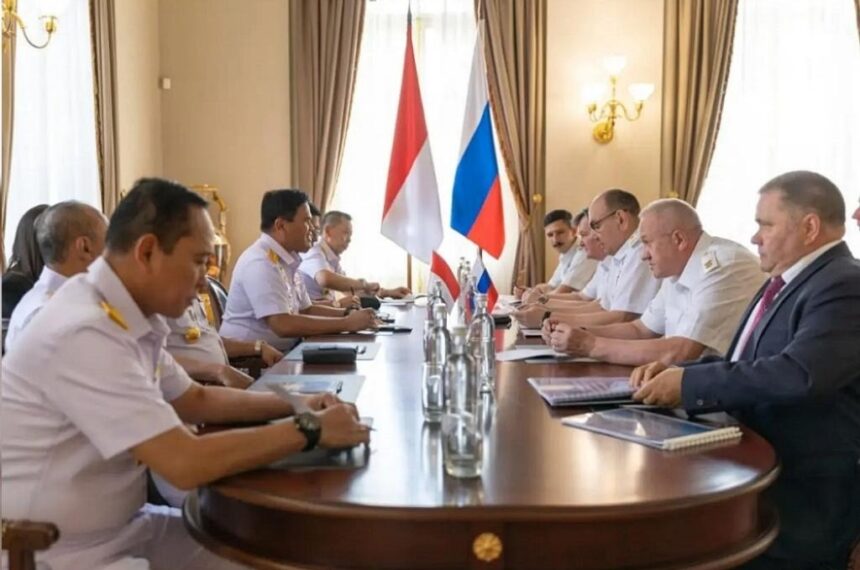 Perkuat Kerja Sama Bilateral, KASAL Bertemu Pemimpin Angkatan Laut Rusia di Saint Petersburg