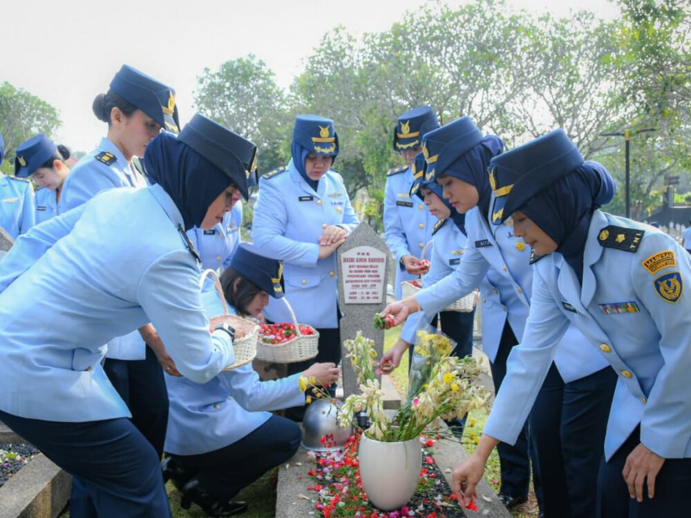 Jelang HUT ke-63, Wara Gelar Ziarah di TMPN Kalibata